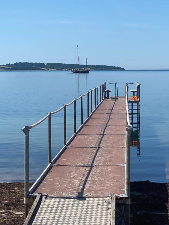 Nyhus, Dragsmur, Mols Knebel Luaran gambar